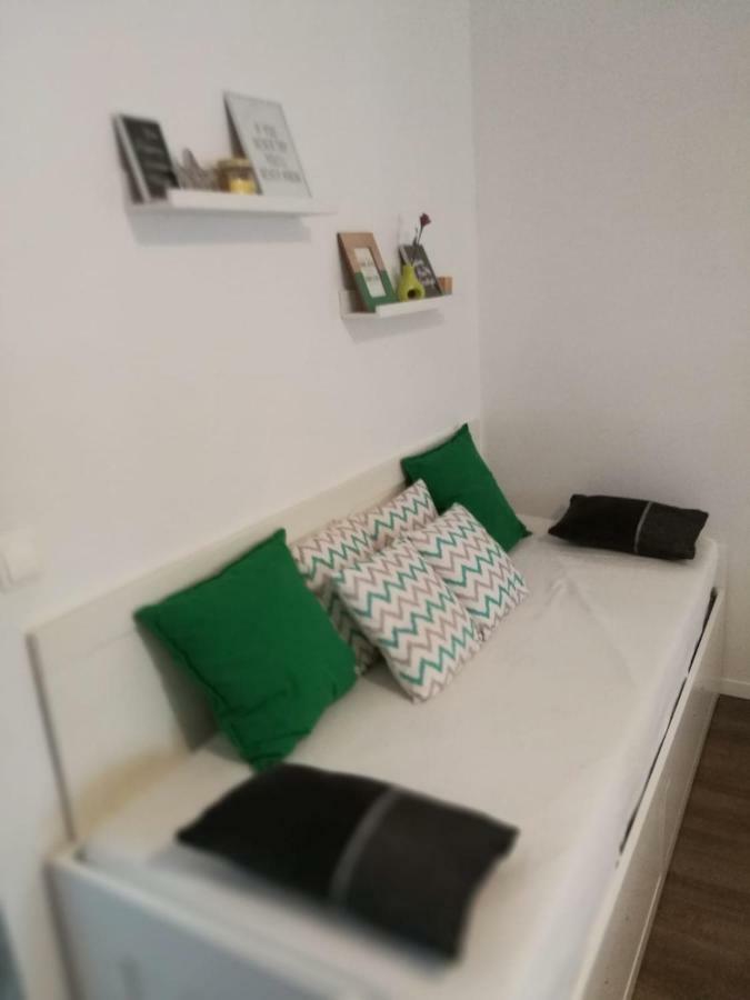 Apartment Happiness & Bloom Плитвицкие озёра Экстерьер фото